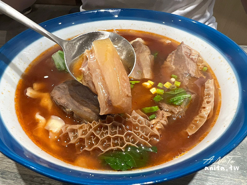 鼎牛牛肉麵