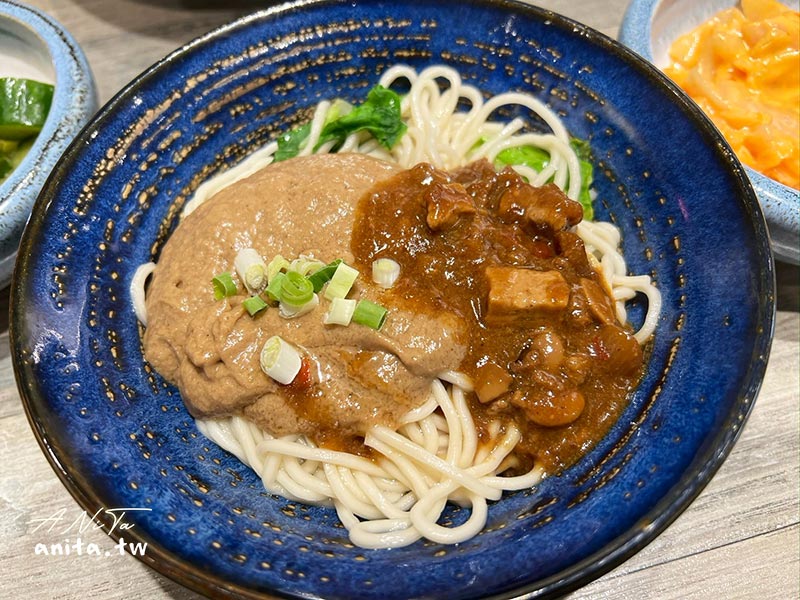 鼎牛牛肉麵