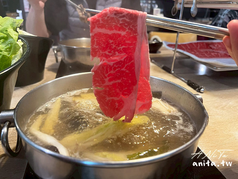 網站近期文章：肉老大頂級肉品涮涮鍋｜肉的品質、蔬菜新鮮度吃得出來，鍋底也不馬虎