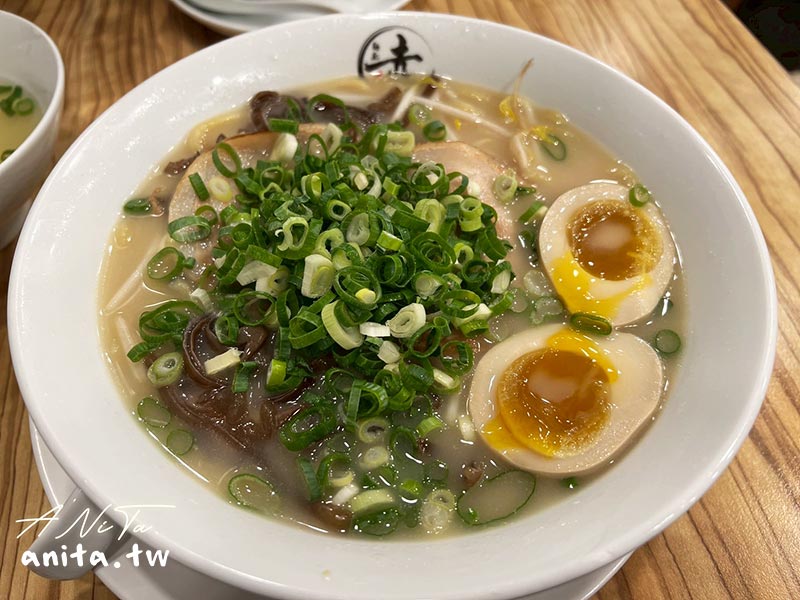 網站近期文章：赤麵廠 中和本場｜招牌天神豚骨拉麵低鈉、低油脂，Q彈的拉麵唰嘴