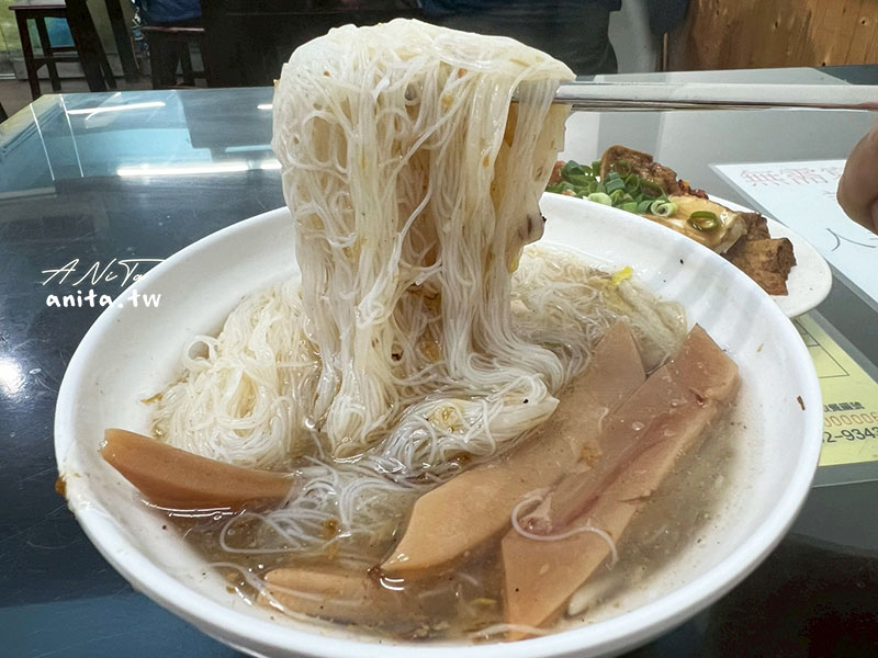 中和美食,台灣小吃,紅辣椒肉羹魷魚羹